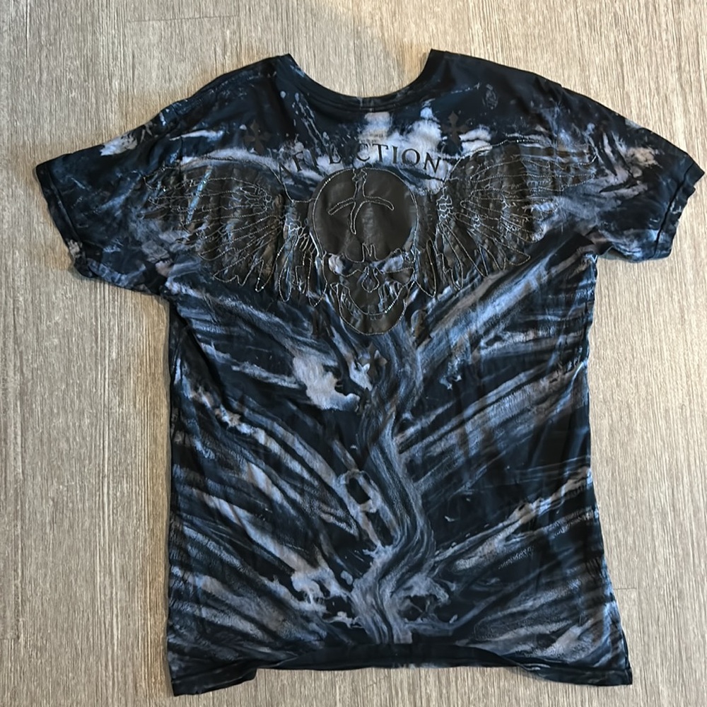 NWOT Affliction Chain Series V Neck T-Shirt